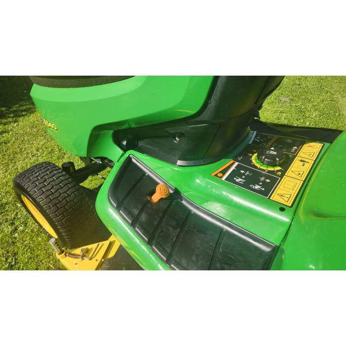 John Deere X540